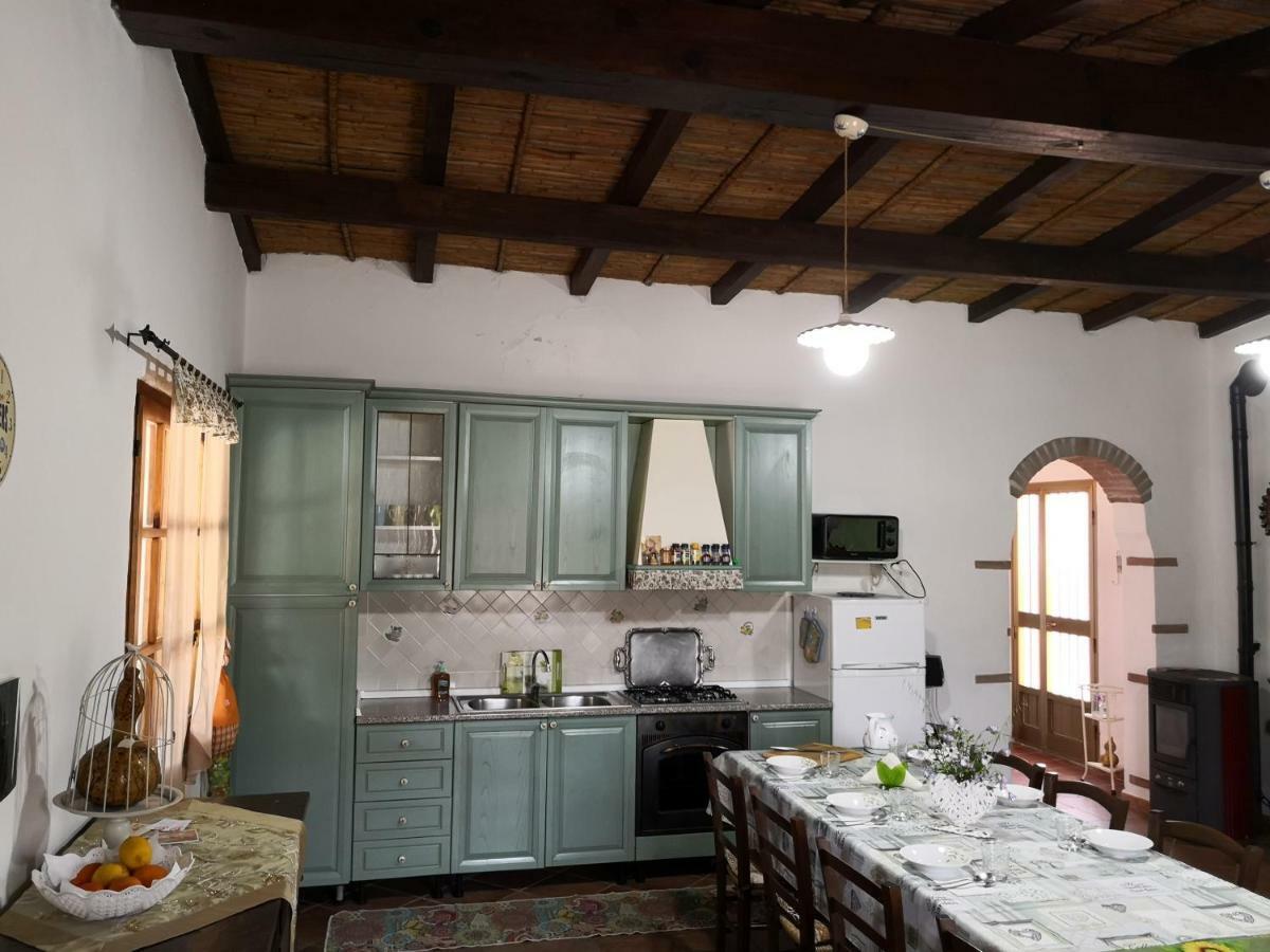 Villa L'Oleandro Ольена Экстерьер фото